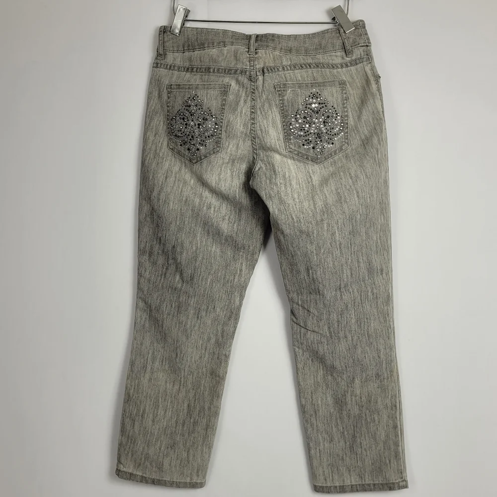 Chico's Gray Ultimate Fit Slim Leg Jeans Size 00 US XS / 2